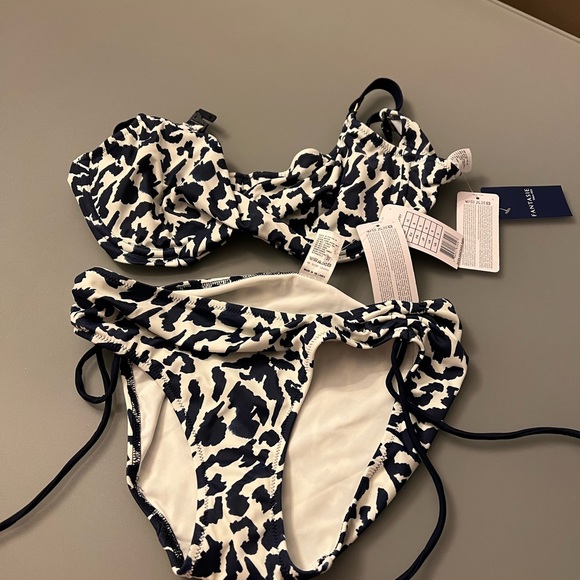 Bikini - Picture 5 of 5